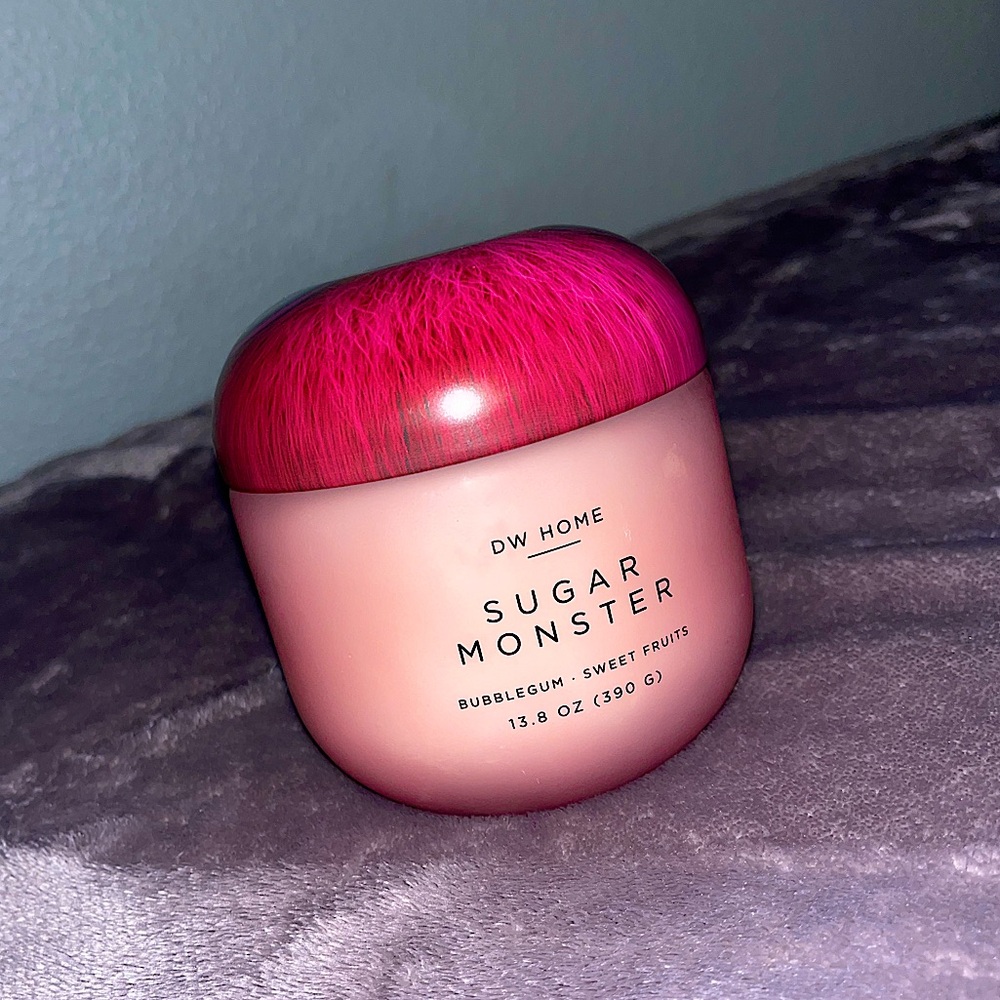 DW HOME “SUGAR MONSTER” Candle 13.8 OZ
